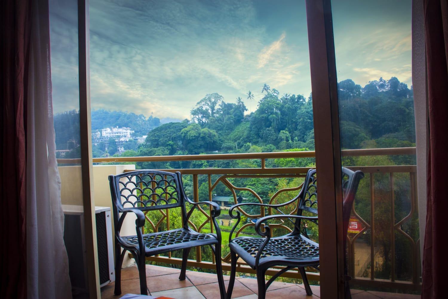 Hotel Lakefield Канди Экстерьер фото