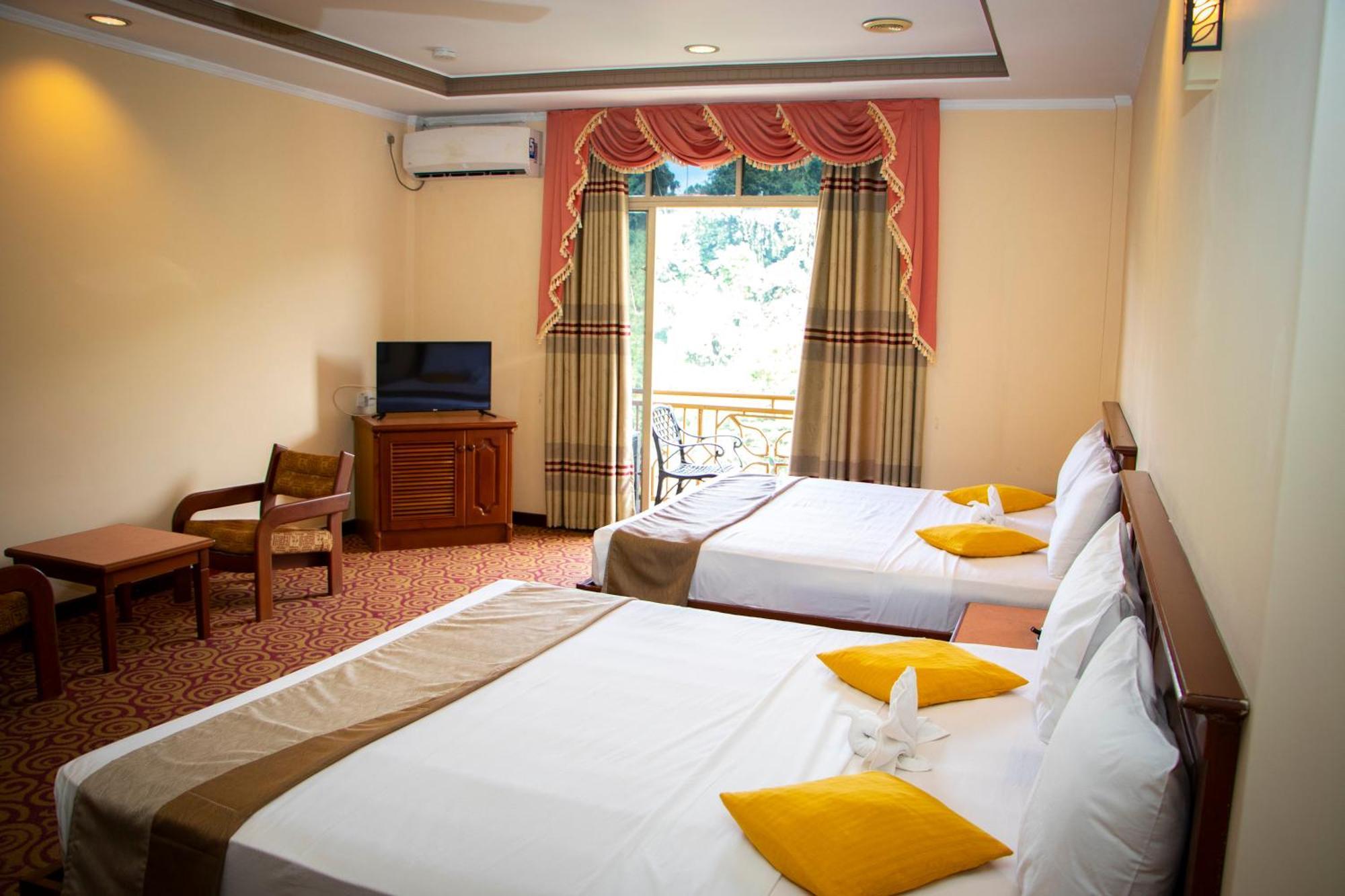 Hotel Lakefield Канди Экстерьер фото