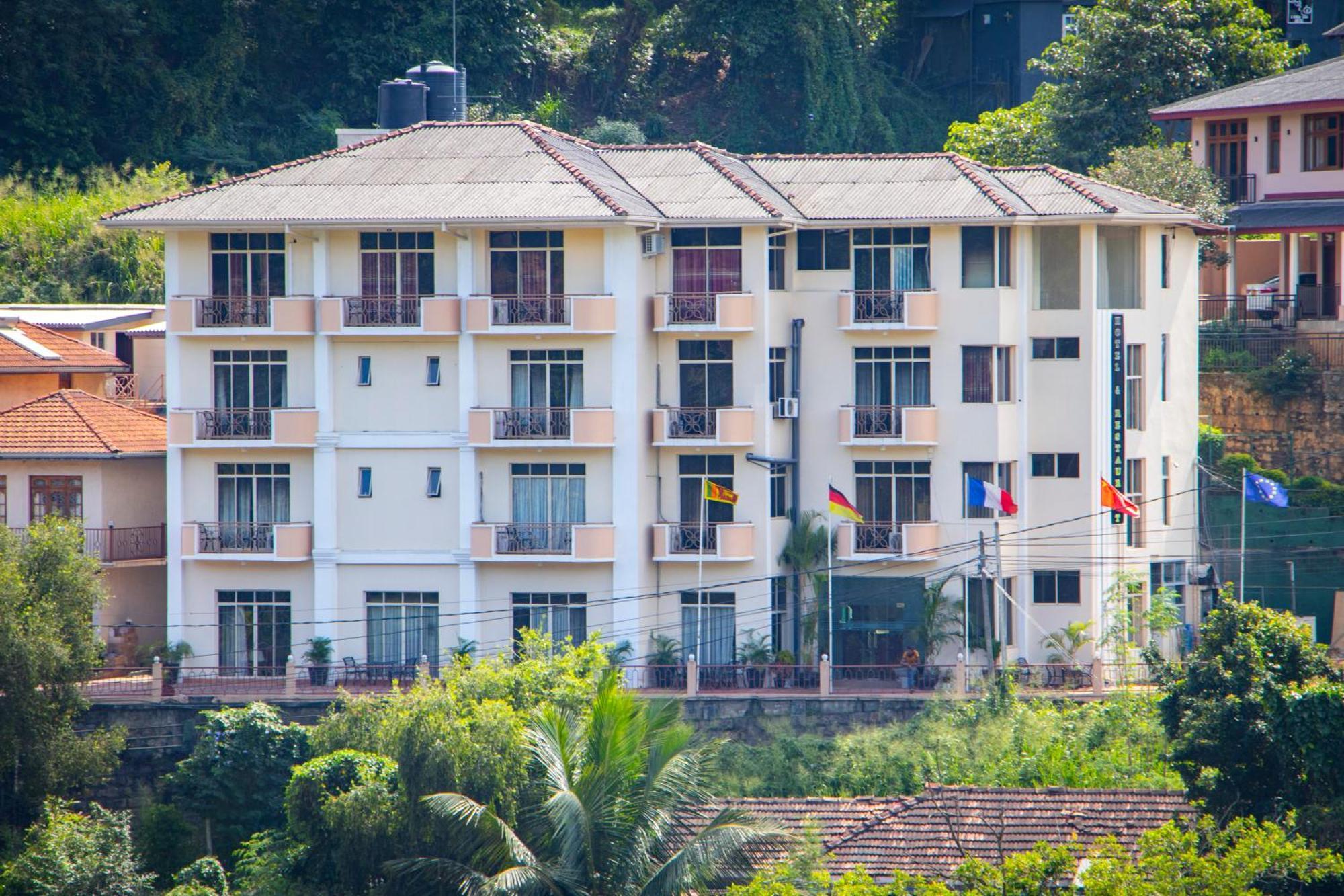 Hotel Lakefield Канди Экстерьер фото